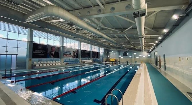 Besni Yarı Olimpik Yüzme Havuzu Rehberi ve Tesis Bilgileri — Adiyaman yüzme havuzu