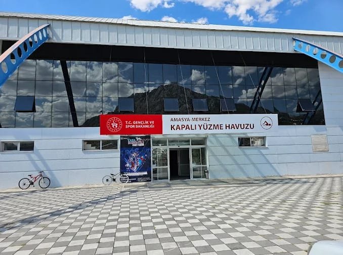 Amasya Kapalı Yüzme Havuzu Konum ve Tesis Rehberi — Amasya yüzme havuzu