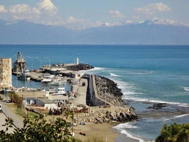 Yumurtalık Merkez Plajı Gezi ve Deniz Rehberi | Adana — Adana yüzme havuzu