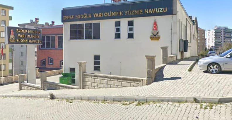 Şeref Eroğlu Yüzme Havuzu (Onikişubat) — Kahramanmaraş yüzme havuzu