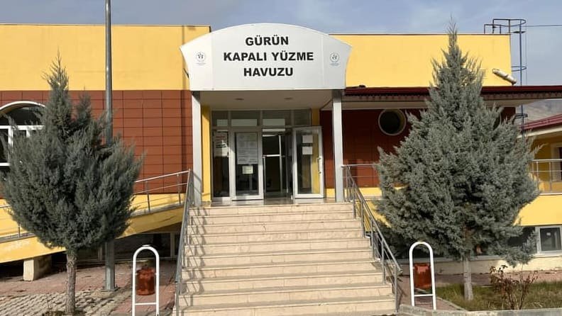Gürün Kapalı Yüzme Havuzu (Gürün) — Sivas kapalı havuz