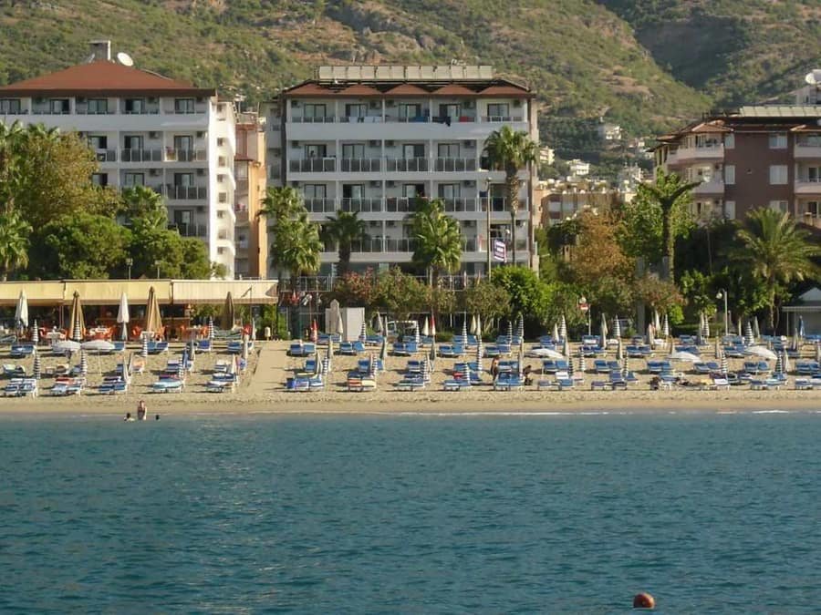 Aytur Otel Plajı — Antalya, Alanya