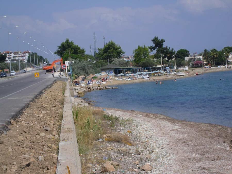 Avcılar Afrodit Tatil K. Plajı Altonoluk Y.s.i.n — Balıkesir, Edremit