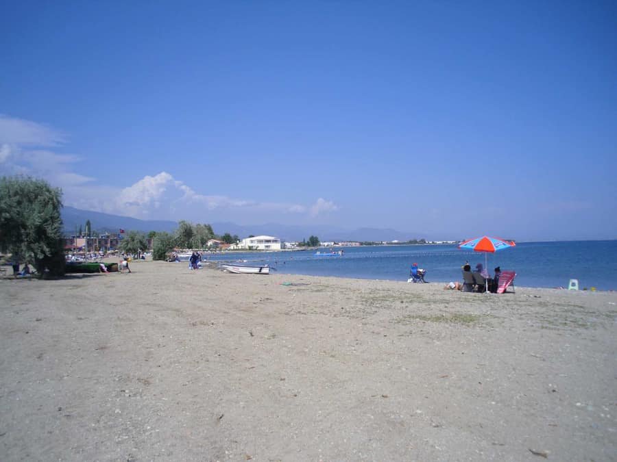 Heramis Tatil Koyu Plajı/fener Mev. Yüz.su. İz.nok — Balıkesir, Edremit