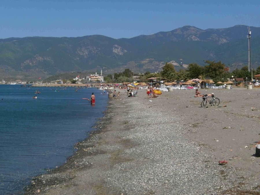 Zeytinli Belediye Plajı — Balıkesir, Edremit