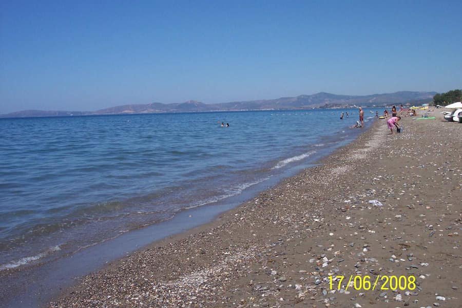 Gümüldür Halk Plajı — İzmir, Menderes