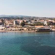 Kalabak Mevkii Allessta Kafe Önü Plajı — İzmir, Urla