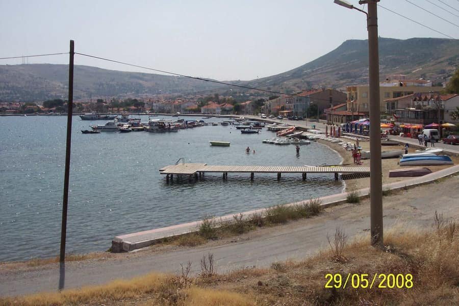 Küçük Hanedan Otel Plajı (Halk Plajı) — İzmir, Foça