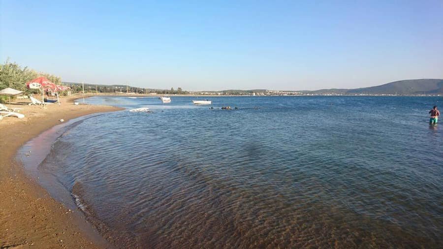Torasan Mahallesi Öğretmenler Parkı Plajı — İzmir, Urla