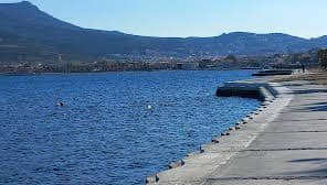 Yenifoça Burunucu Halk Plajı — İzmir, Foça