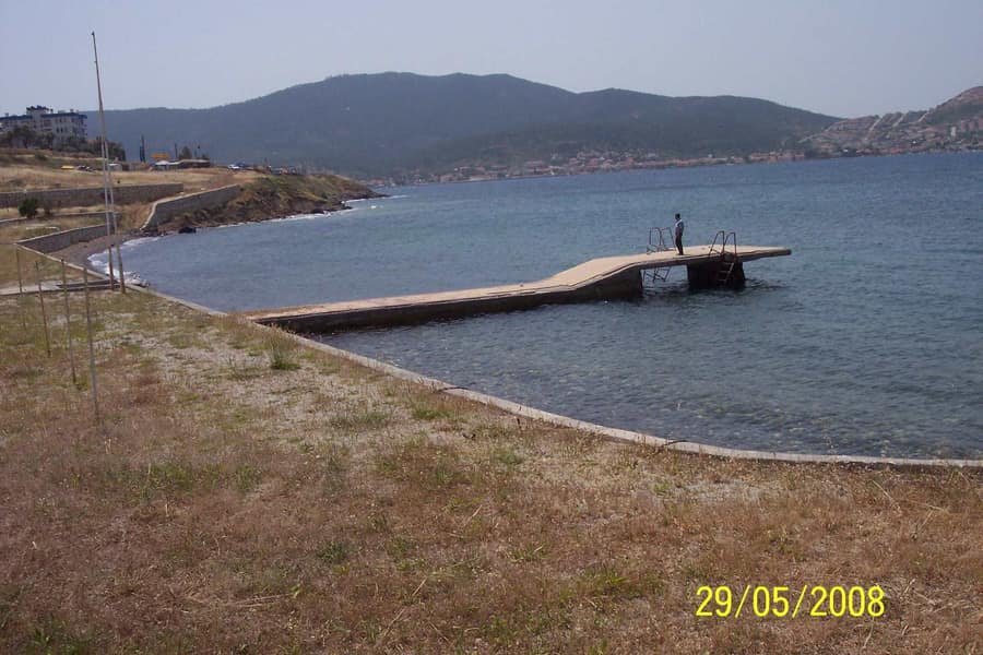 Yenıfoça Ögretmen Evı — İzmir, Foça