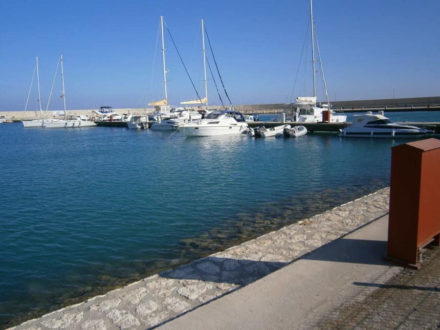 Kumkuyu Halk Plajı ve Olbios Otel Önu — Mersin, Erdemli