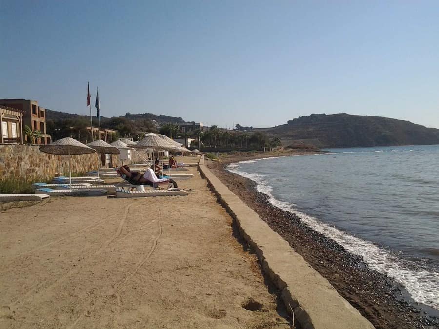 Gümüşlük Bölme Halk Plajı — Muğla, Bodrum