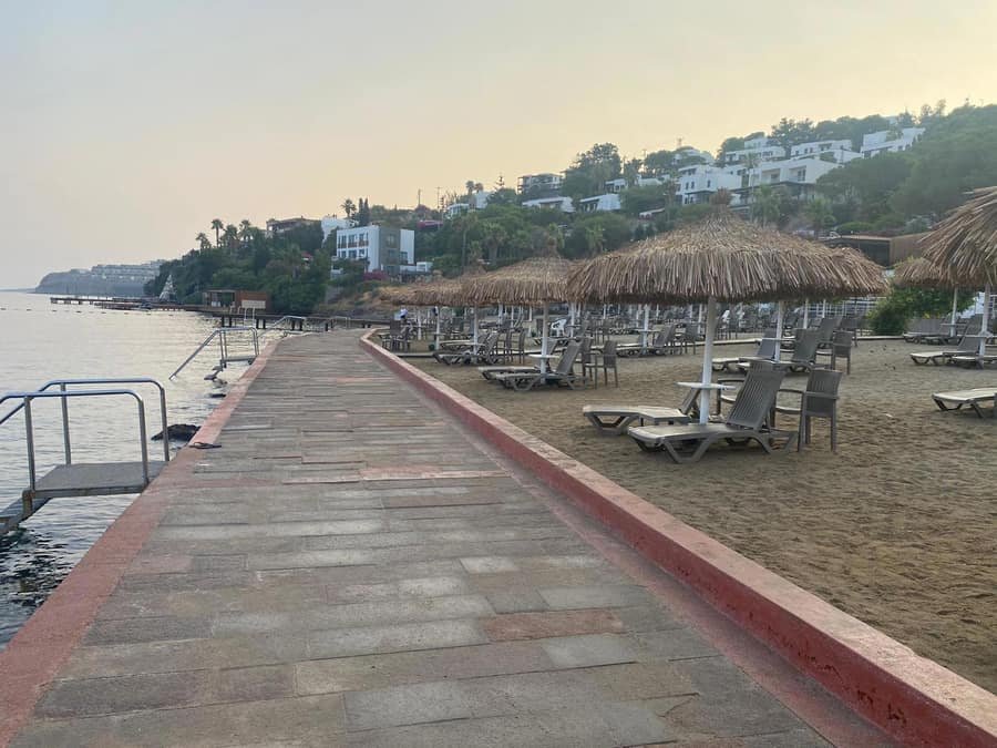 Kardeşler Tatil Koyu Plajı — Muğla, Bodrum