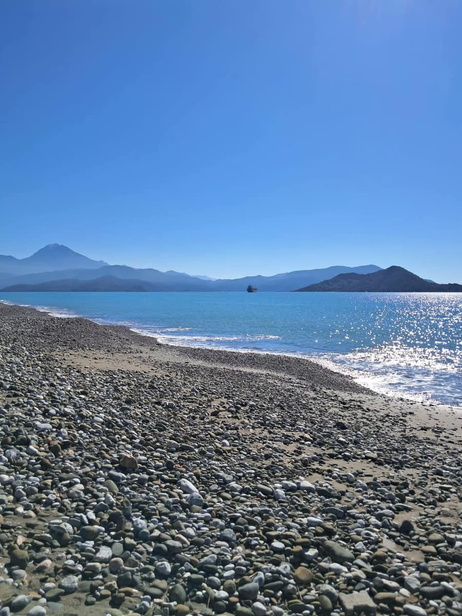 Likya Botanika Beach Otel Plajı — Muğla, Fethiye