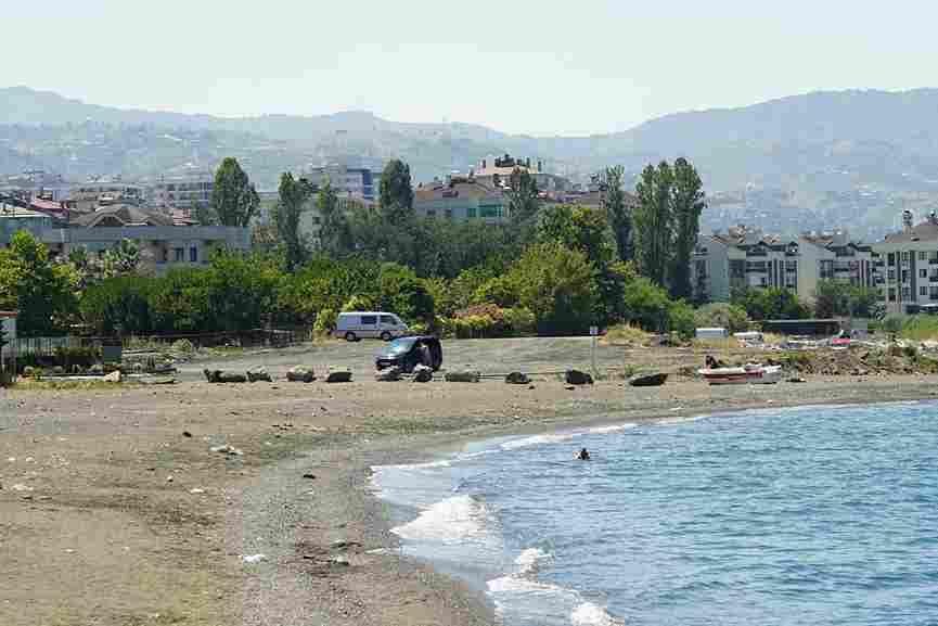 Söğütlü Plajı Trt Böl. Md. Batısı — Trabzon, Akçaabat