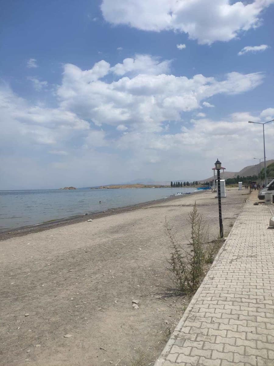 Gevaş Halk Plajı — Van, Gevaş